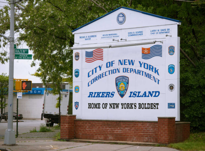 New,York,Ny/usa-may,18,,2011,The,Entrance,To,The,Rikers