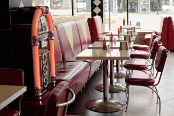 Vintage,Diner,Featuring,Red,Leather,Booths,,Chrome,Tables,,And,An
