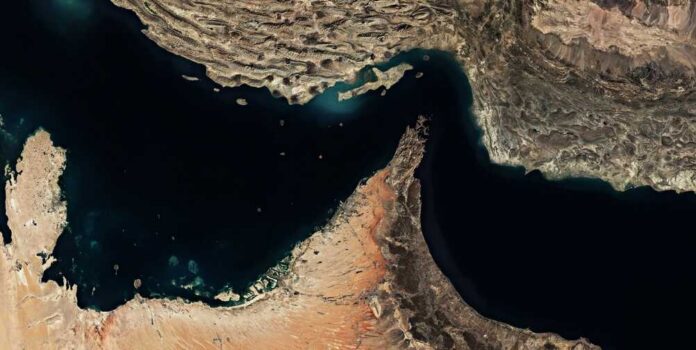 shutterstock_2755515573.jpg Aerial view of a coastal area with contrasting land and water features