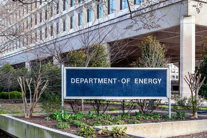 Department of Energy sign outside a government office building